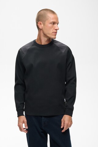 Matinique - Camisa em preto: frente