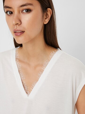 VERO MODA Blouse 'Carrie' in Wit