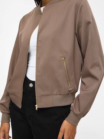 VILA - Chaqueta de entretiempo 'VIBubble' en marrón