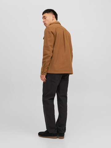 Coupe regular Veste mi-saison 'Roy' JACK & JONES en marron