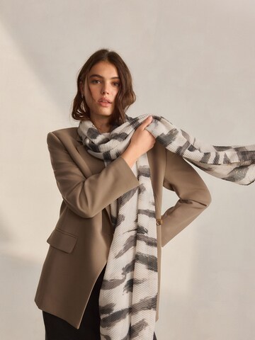 Next Tuch in Weiß: Vorderseite