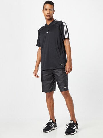 ADIDAS ORIGINALS - Camiseta 'Trefoil' en negro