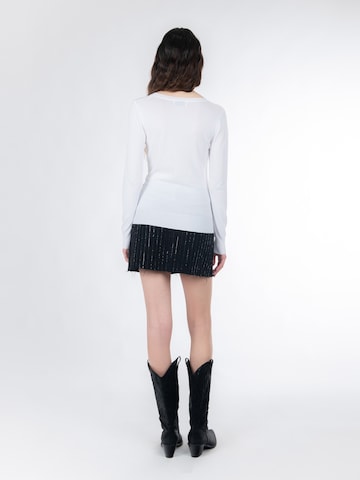 Influencer Pulóver - fehér