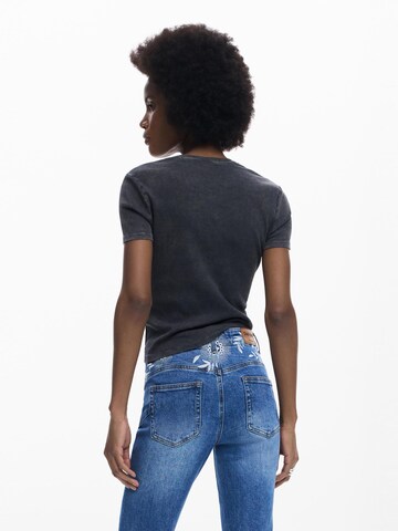 Desigual Μπλουζάκι σε μαύρο