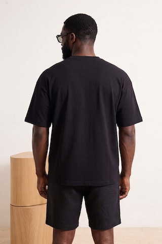 Trendyol Curve - Camiseta en negro