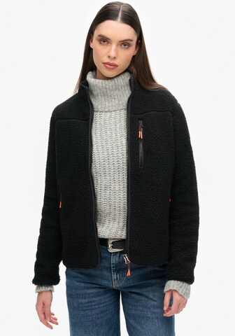Veste en polaire Superdry en noir : devant