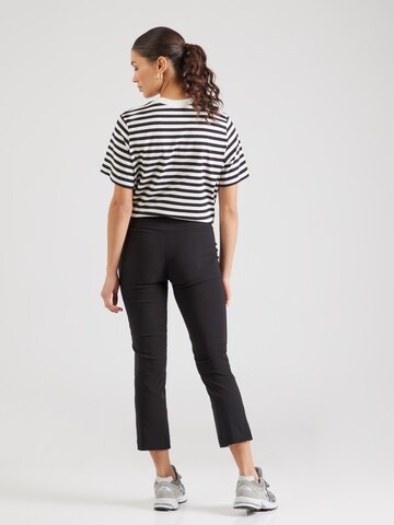 TOPSHOP Slimfit Broek in Zwart