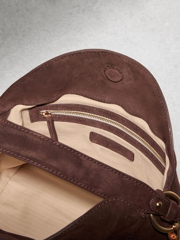 Next Olkalaukku värissä ruskea