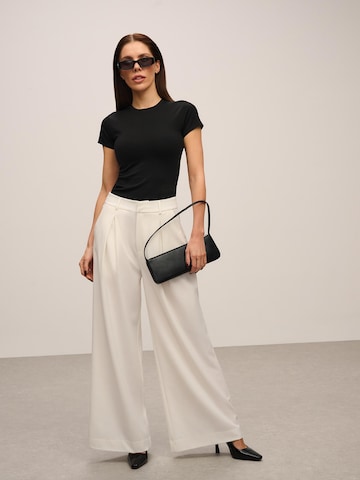 T-shirt 'Easy' ORIMEI by Victoria Swarovski en noir