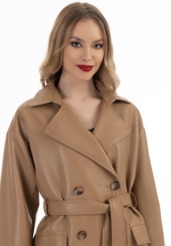 faina Between-seasons coat in Beige