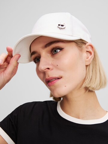 Cappello da baseball di Karl Lagerfeld in bianco