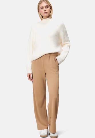 zero Flared Trousers in Beige