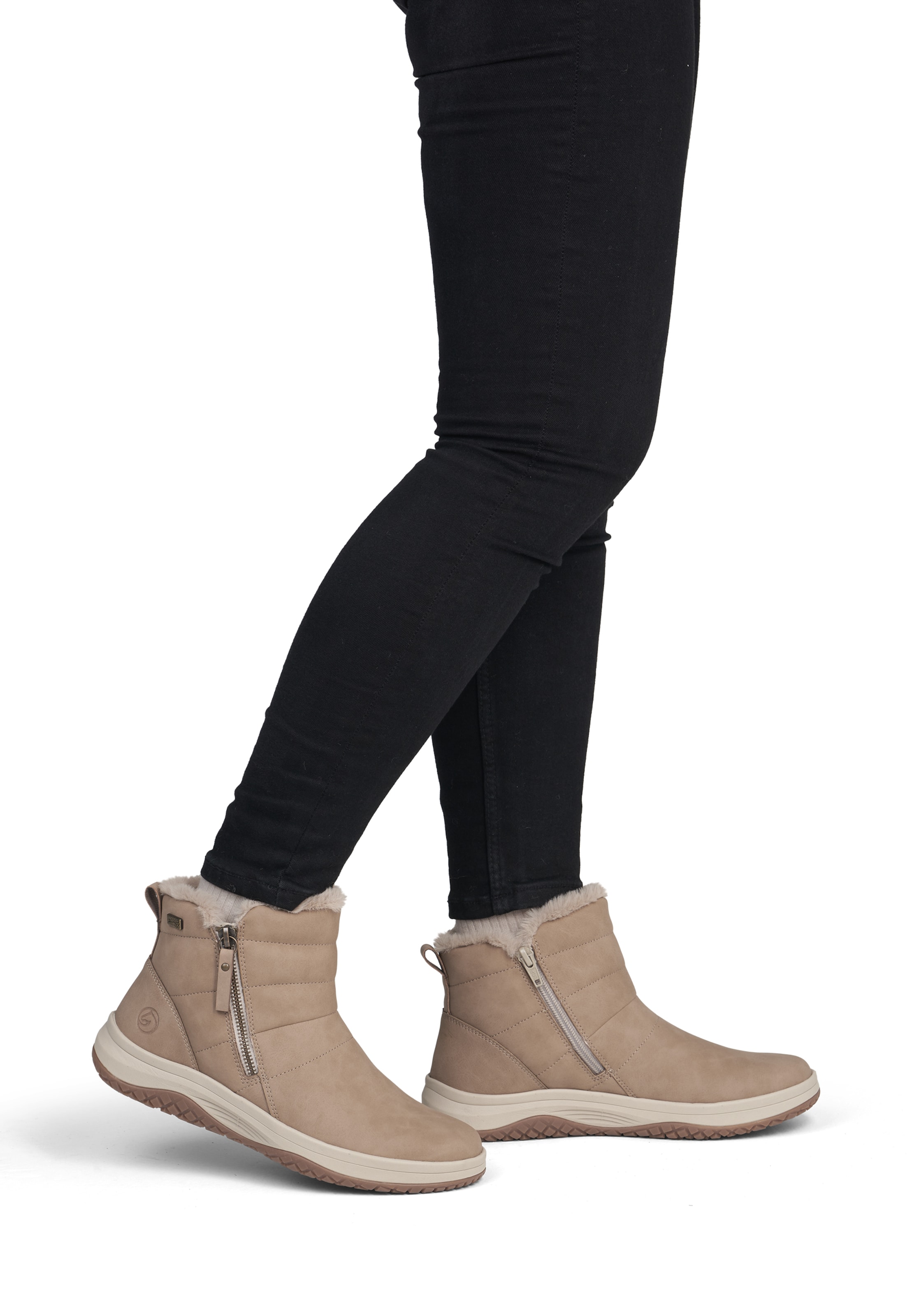 Boots 'D3Q71' REMONTE en beige : devant