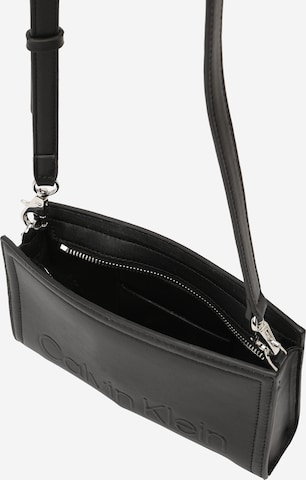 Calvin Klein - Bolso de hombro en negro