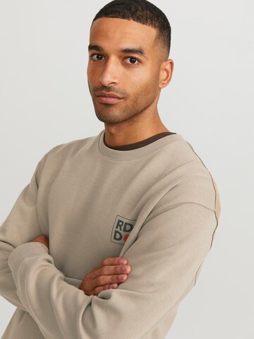 Sweat-shirt 'Dean' R.D.D. ROYAL DENIM DIVISION en beige