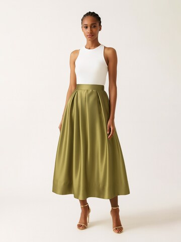 acob a porter Skirt in Green: front