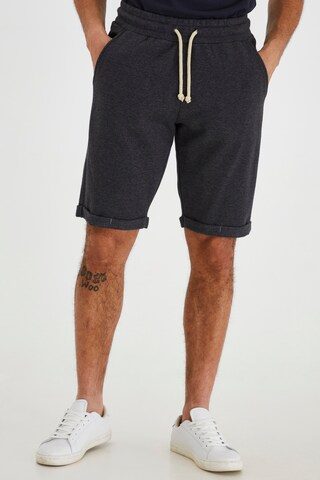 BLEND Regular Shorts 'JAMIE' in Grau: predná strana