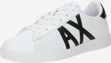 ARMANI EXCHANGE Låg sneaker 'XUX016' i vit: framsida