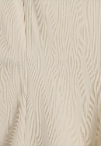 Aim'n Dress in White