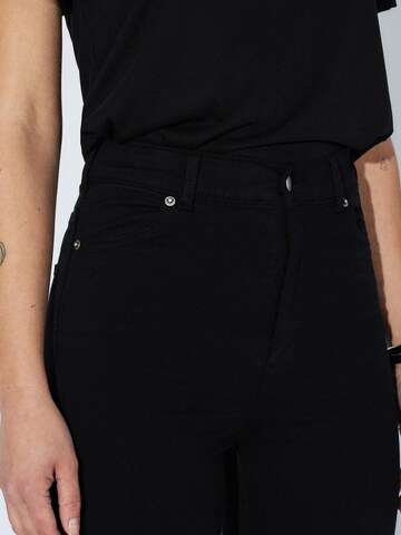 Dr. Denim Petite Skinny Jeans 'Moxy Petite' in Black