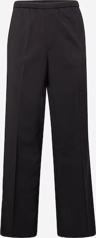 regular Pantaloni con piega frontale 'Axel' di WEEKDAY in nero: frontale