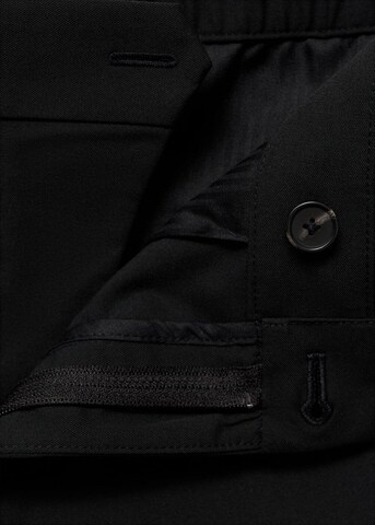 MANGO MAN Slim fit Pleated Pants 'Bologna' in Black