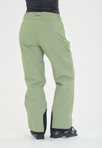 SLOPE Regular Outdoor trousers in Green