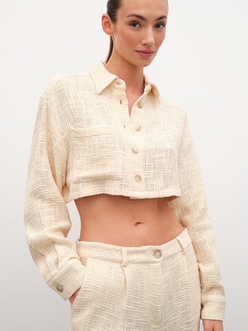 Camicia da donna 'Sena' di RÆRE by Lorena Rae in beige: frontale