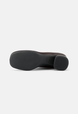VAGABOND SHOEMAKERS - Bota 'LIVIA' em castanho