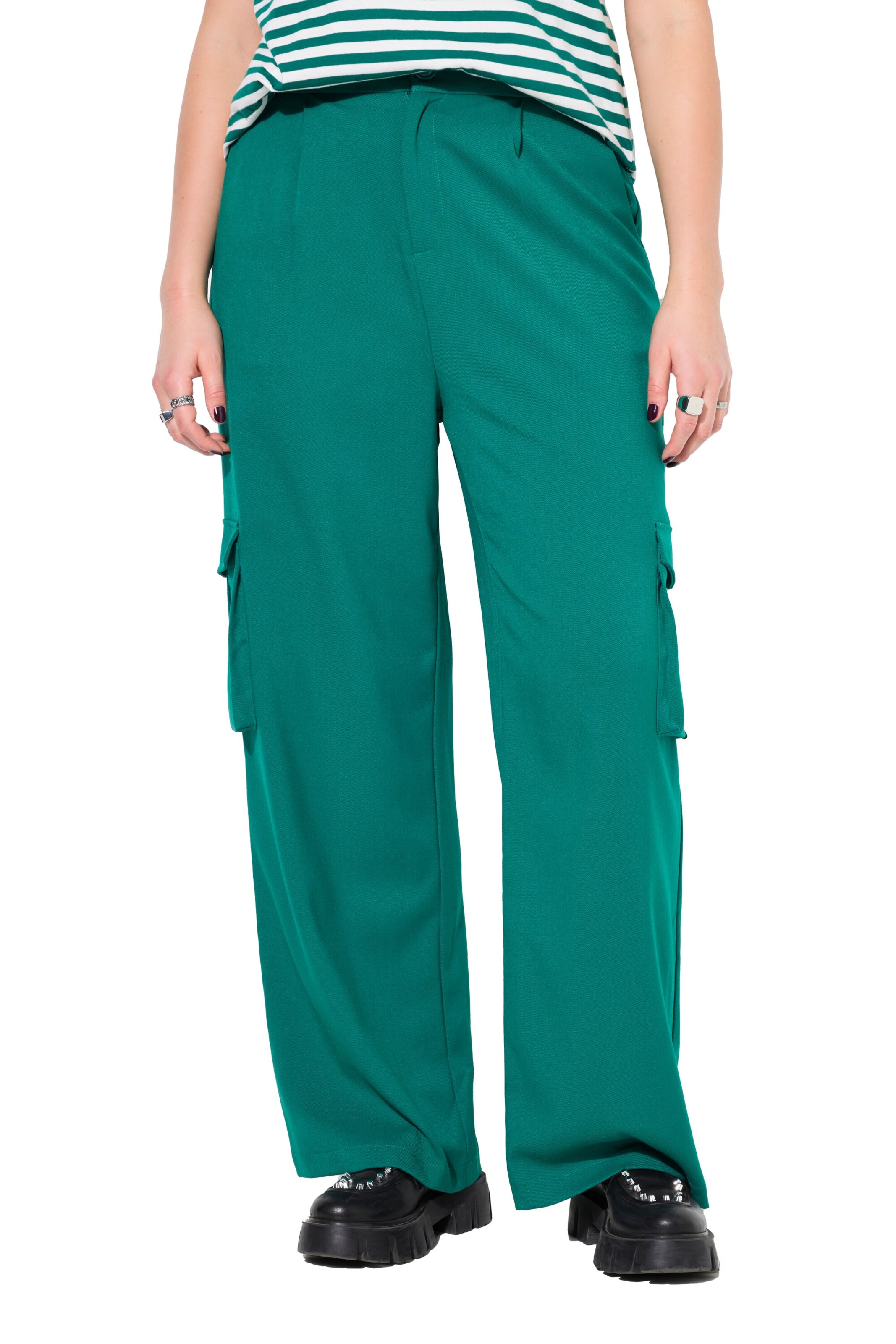 Studio Untold Loosefit Bandplooibroek in Groen: voorkant