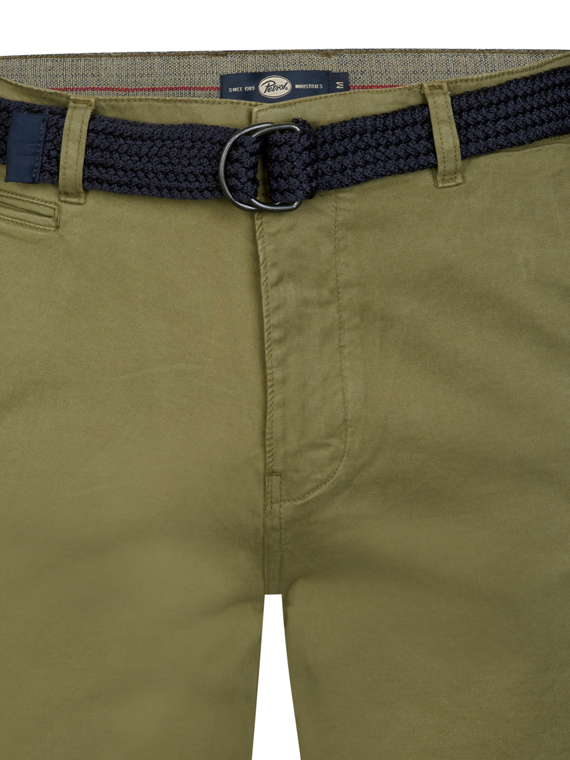 Regular Pantaloni eleganți de la Petrol Industries pe verde