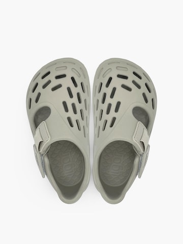 IGOR Beach & Pool Shoes in Beige