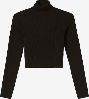 Bershka Sweater in Black: front