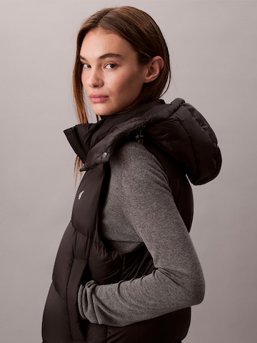 Calvin Klein JeansPrsluk 'ESSENTIAL' - crna boja
