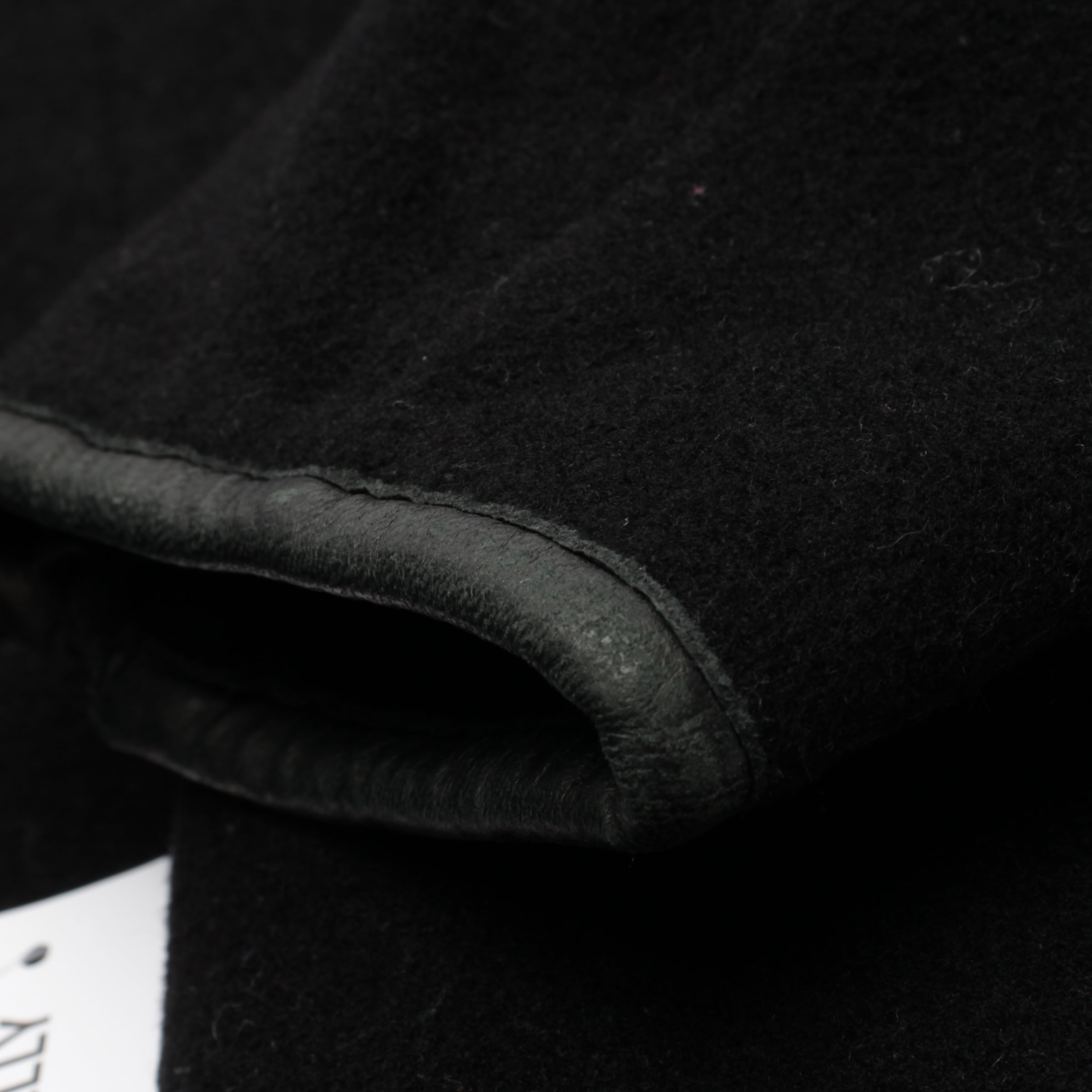 Acne Jacket & Coat in M in Black