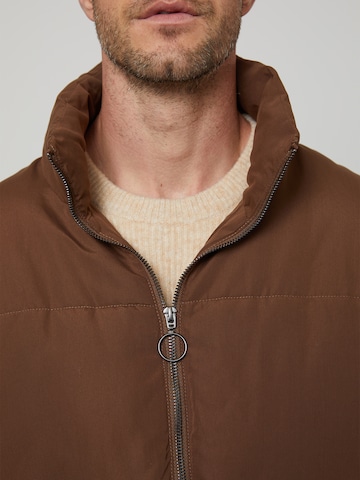 DAN FOX APPAREL Jacke 'Keanu' in Braun