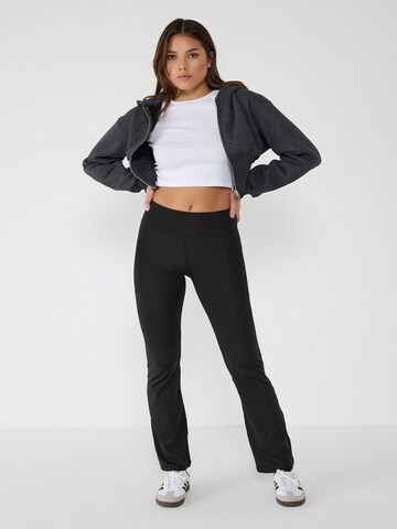 No Matter What Flared Leggings in Schwarz