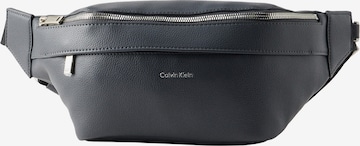 Calvin Klein Gürteltasche in Grau: Vorderseite
