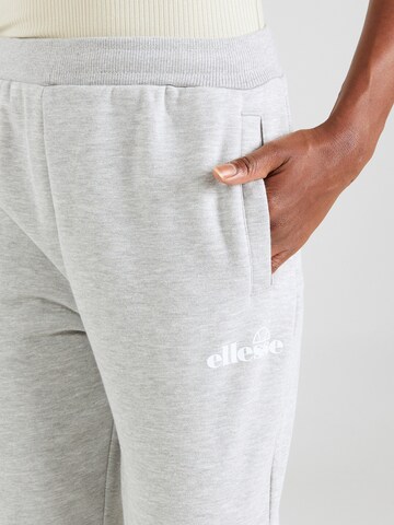 ELLESSE - Tapered Pantalón 'Marjana' en gris