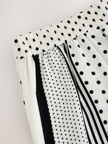 Next Wide Leg Shorts in Weiß