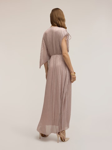Robe de soirée MOTIVI en rose
