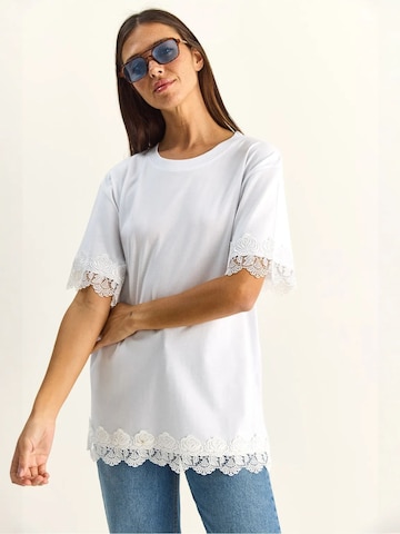 Maglietta 'T-Shirts' di Bianco Lucci in bianco