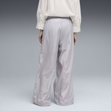 PUMA Wide leg Broek in Grijs
