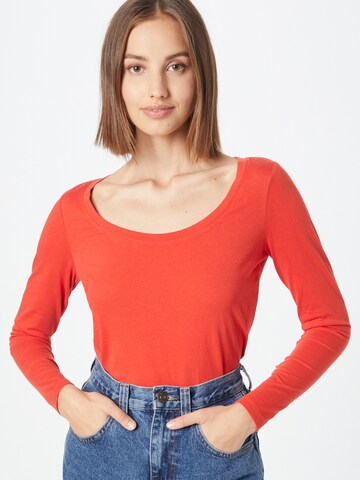 sarkans ESPRIT T-Krekls: no priekšpuses