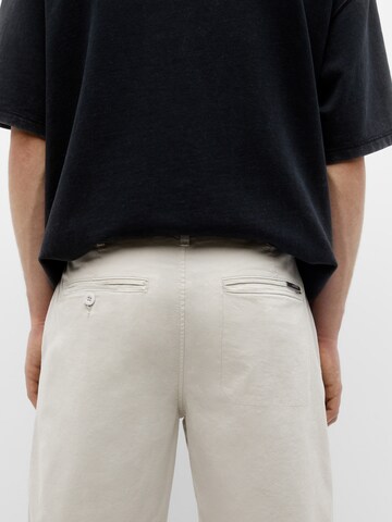 Regular Pantalon chino Pull&Bear en blanc