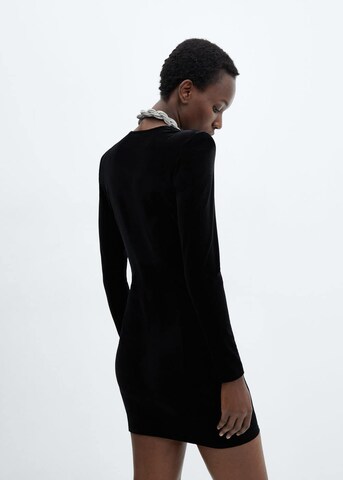 Robe 'Xvikypic' MANGO en noir