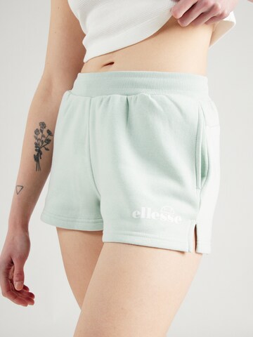 Regular Pantaloni 'Kyrana' de la ELLESSE pe verde