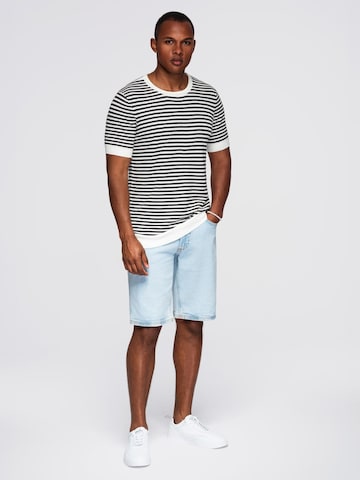 Tricou de la Ombre pe negru