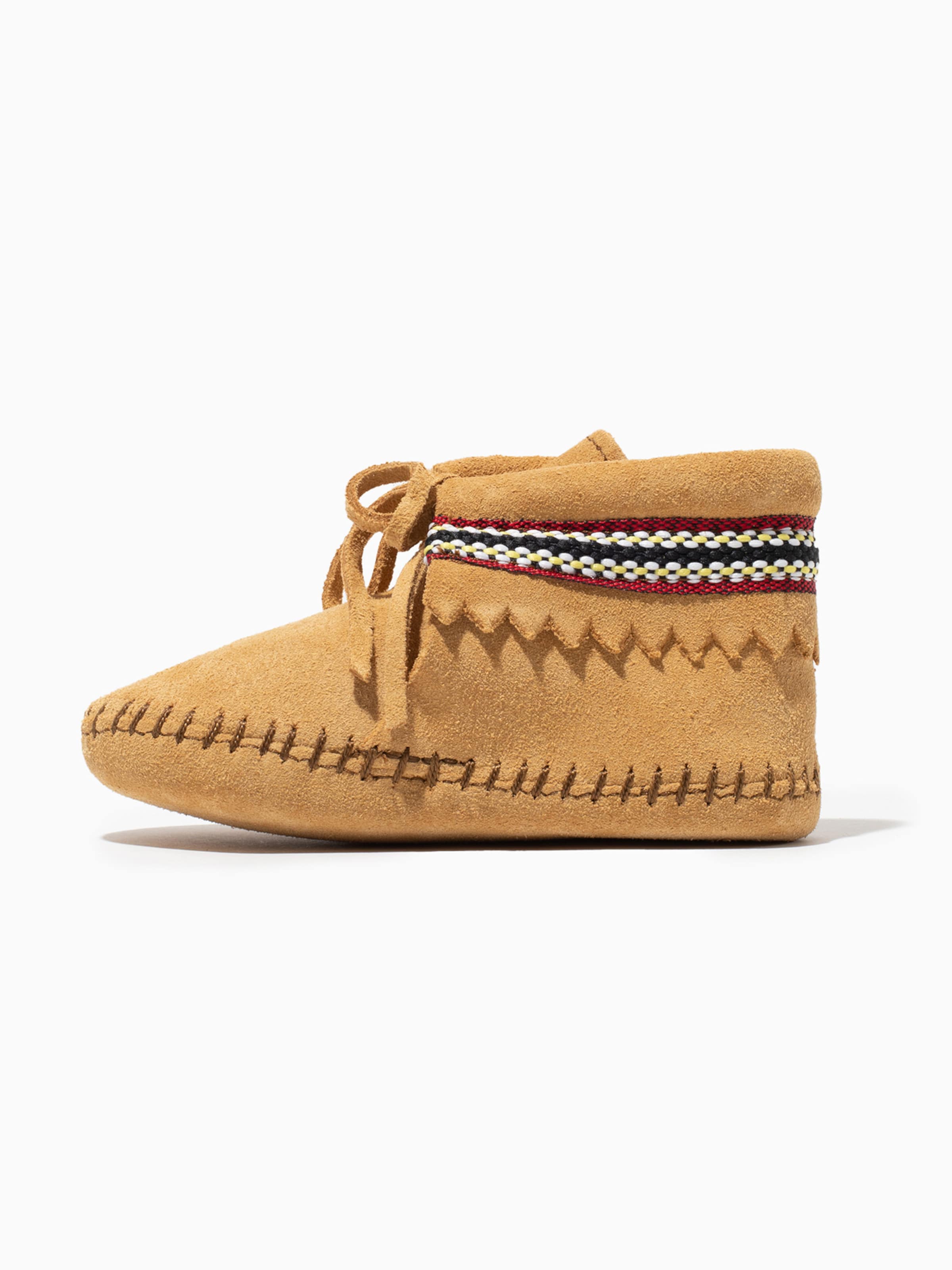 Minnetonka Snow boots 'Braid' in Brown
