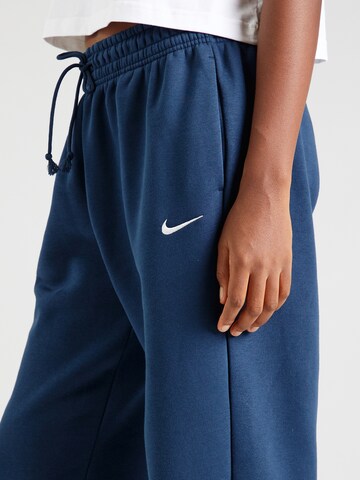 Nike SportswearLoosefit Hlače 'Phoenix Fleece' - plava boja